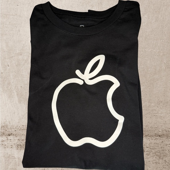 Apple Other - Apple Michigan Avenue New Store Opening T-Shirt Brand New